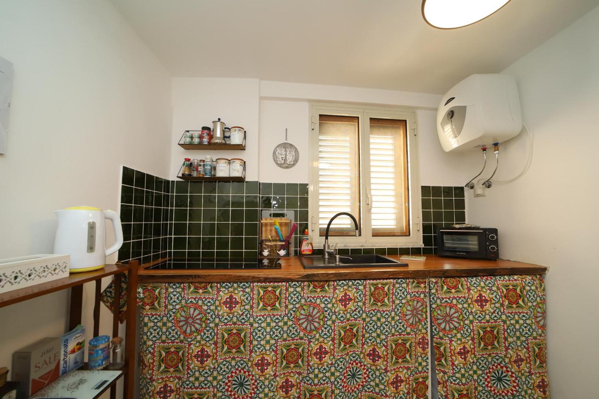 Apartamento Colonna House Casa Tra La Zisa E La Cattedrale Palermo Exterior foto